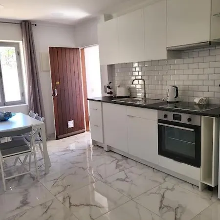Vilanova Eight Албуфейра